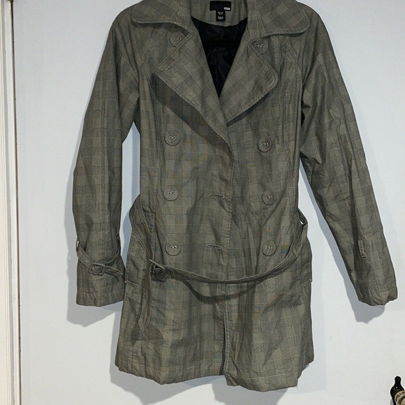 H&M Jackets & Blazers - H&M gray mid length trenchcoat size 4